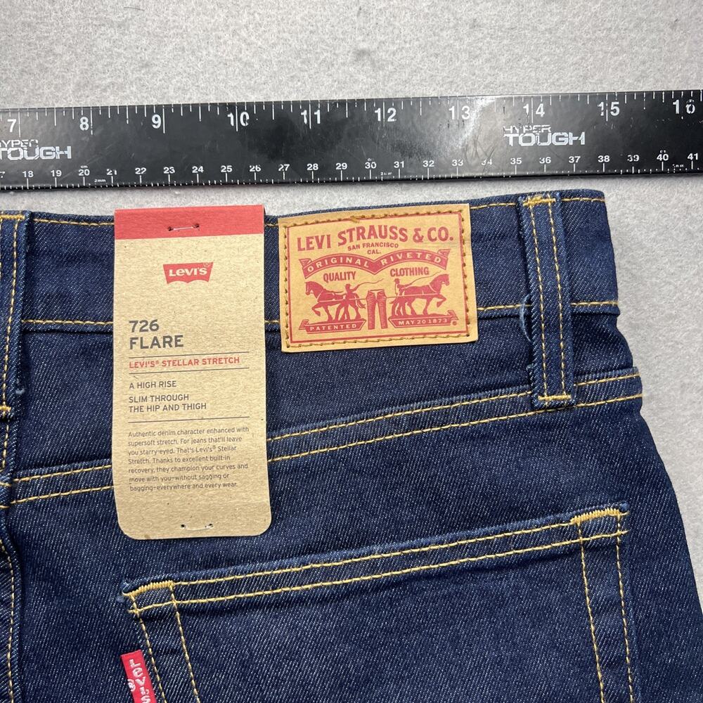 Levis 726 High Rise Flare Dark Wash Jeans Women’s 29x32 NWT Western Rodeo - Picture 6 of 10